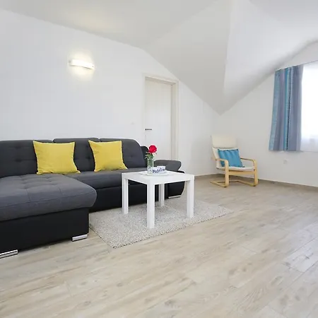 Nada Apartament