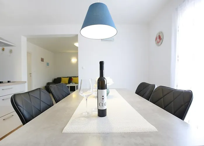 Nada Apartman Sukosan